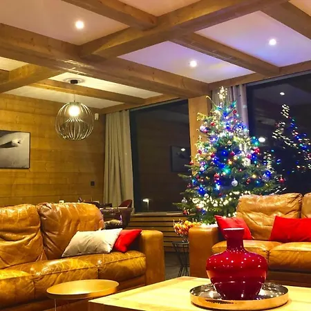 Luxury With Us Apartment